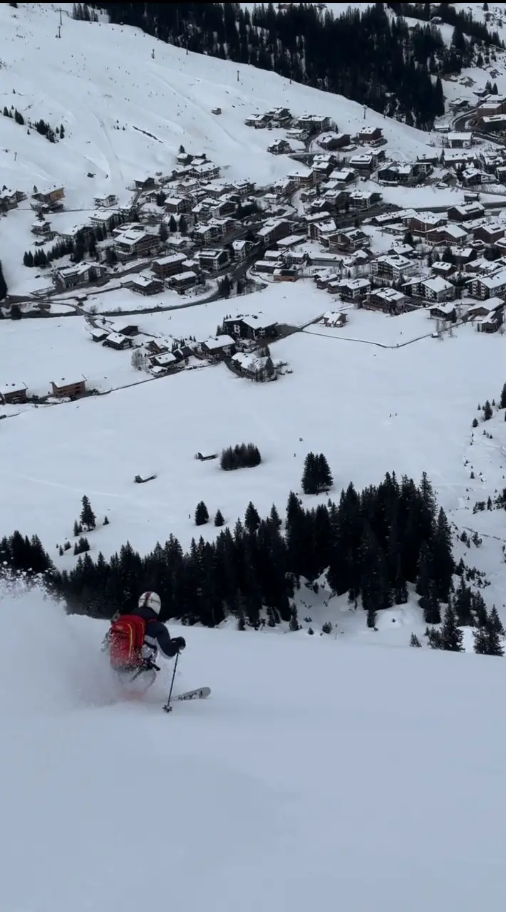 After some side-stepping, epic free-riding into the town of Lech is even available