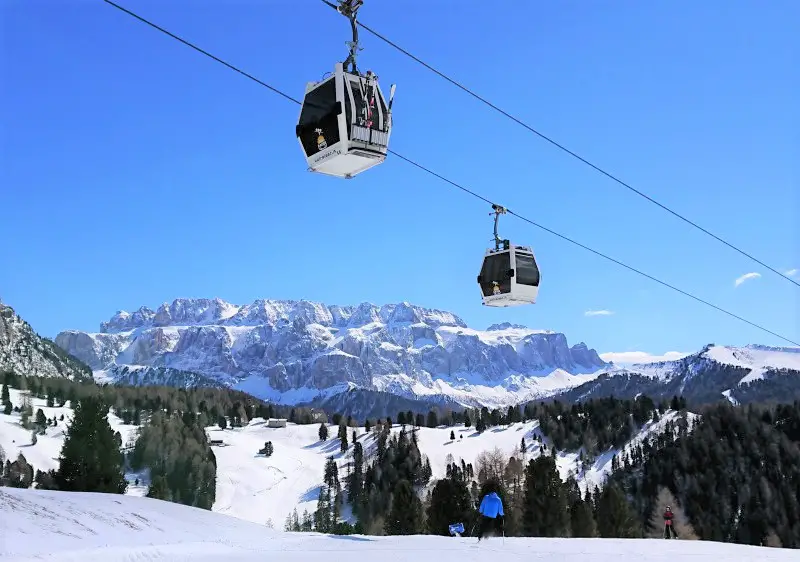 Col Raiser gondola links the rest of Val Gardena to the wonderful Seceda & the resort