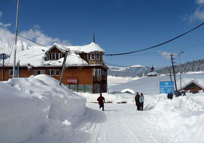 Andrew Henderson review of Gulmarg
