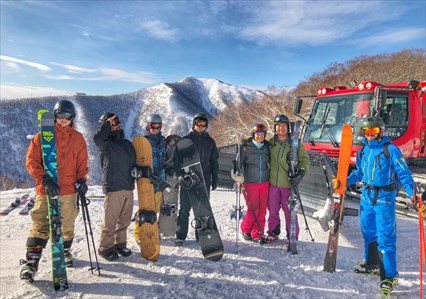 Shizukuishi Cat Skiing Guided