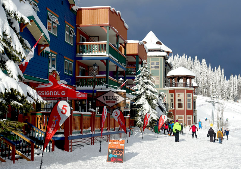 14 Best Ski Resorts in Canada