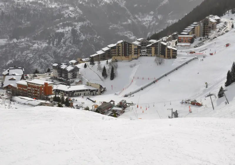 Domaine skiable Alpe d'Huez Grand Domaine : avis stations, pistes
