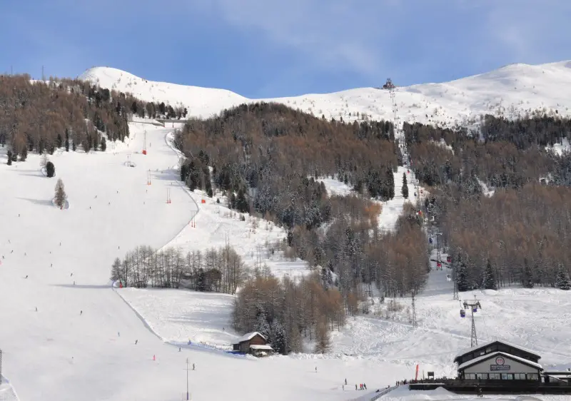 Livigno Skiing & Snowboarding | Ski Lifts, Terrain, Lift Pass & Trail Maps