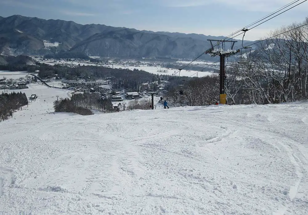 Hakuba Iwatake Ski Resort | Skiing Ratings, Snow