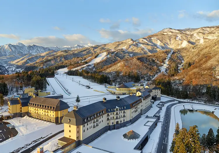 Where to Ski in Japan | Japan Snowboarding