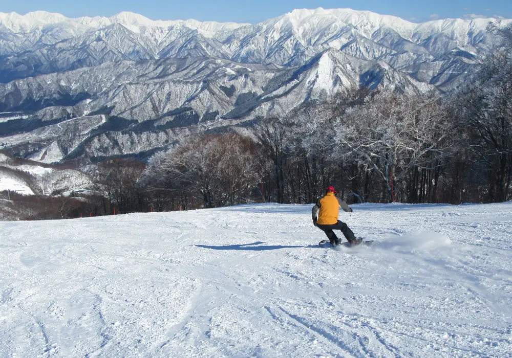 Gala is one of the best Yuzawa ski resorts for intermediates